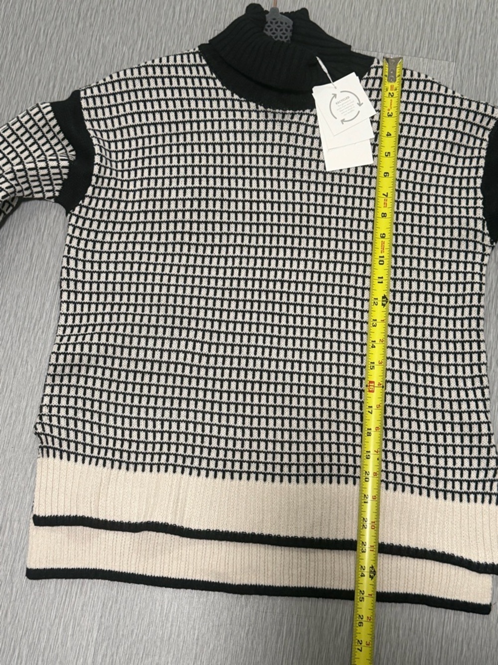 Verve Ami Black and Cream Patterned Turtleneck Sweater Medium NWT - Picture 4 of 11